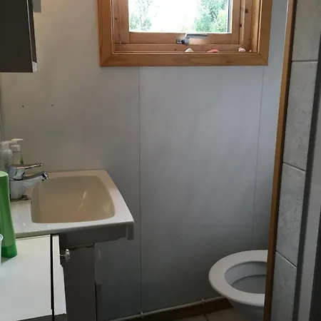Fritidsbolig Ca 20 Min Fra Tromso Sentrum * Movik (Troms)